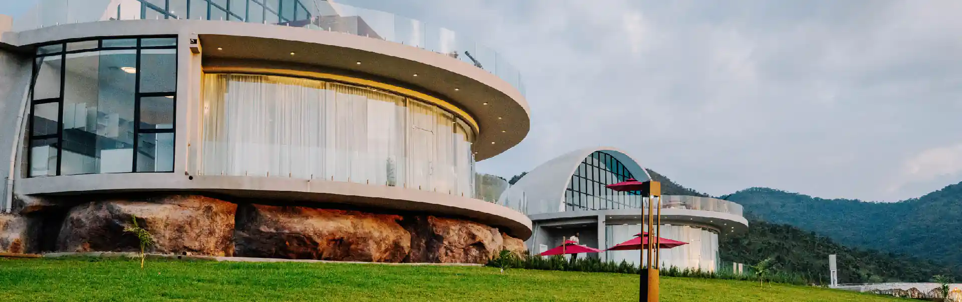 Chebera Elephant Paw Lodge Tour ETHP02